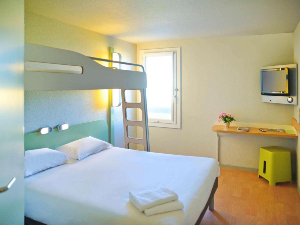 Ibis Budget Bollene Bagian luar foto