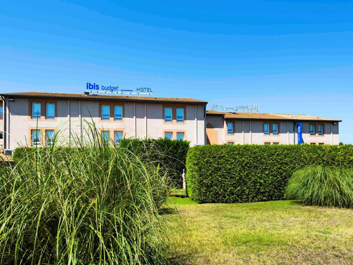 Ibis Budget Bollene Bagian luar foto