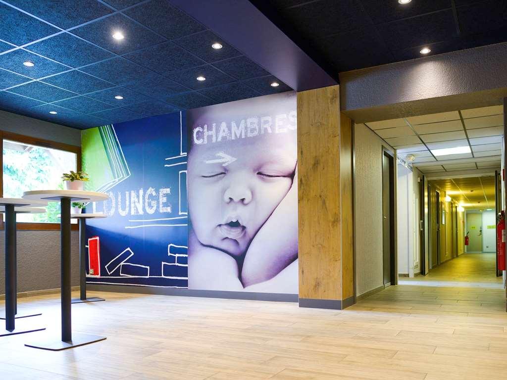 Ibis Budget Bollene Bagian luar foto