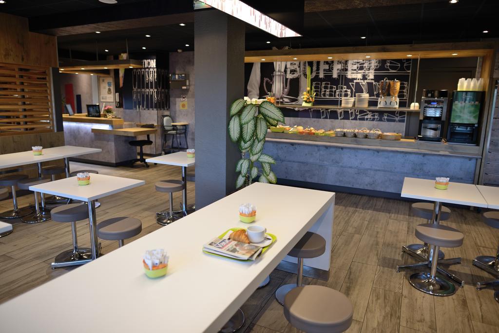 Ibis Budget Bollene Bagian luar foto