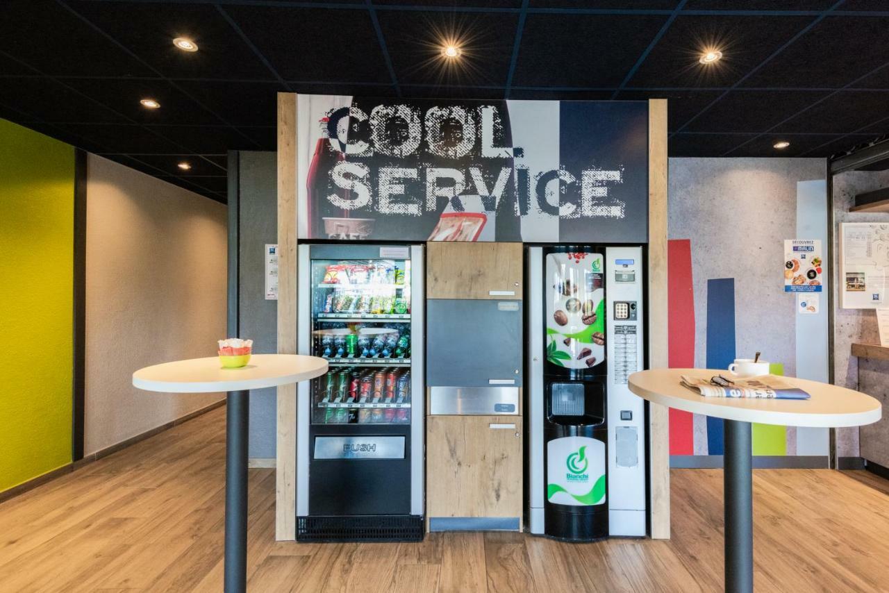 Ibis Budget Bollene Bagian luar foto